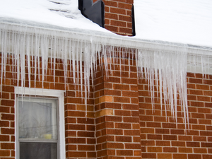 Understanding the consequences of ice dams on your property might save you money this winter. A Eureka roofer shares these tips.