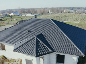 Valley Park roofing contractors? Discover how to pick a contractor and the most critical factors.